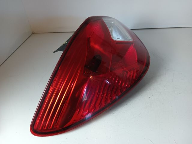 bontott OPEL CORSA D Bal Hátsó Lámpa