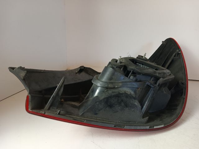 bontott OPEL CORSA D Bal Hátsó Lámpa