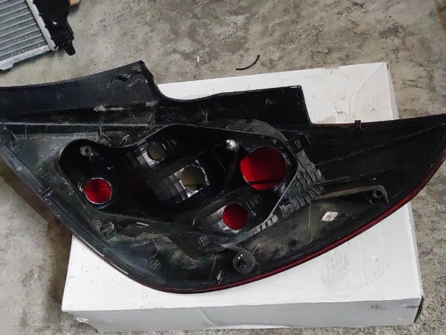 bontott OPEL CORSA D Bal Hátsó Lámpa