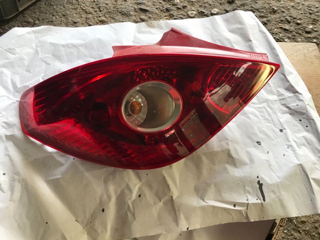 bontott OPEL CORSA D Bal Hátsó Lámpa