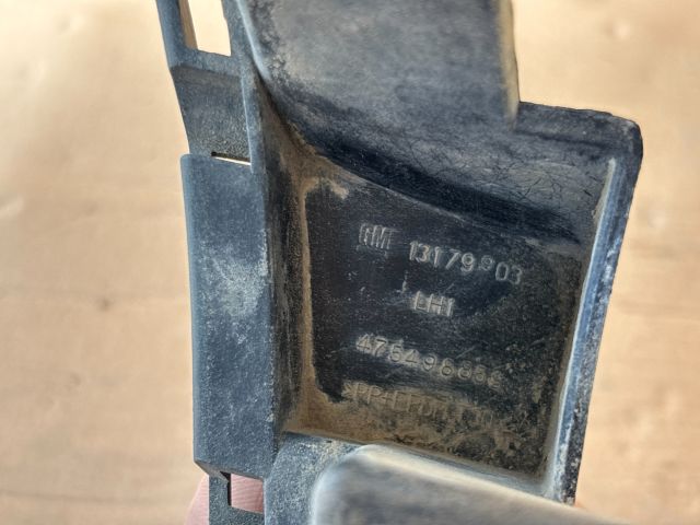 bontott OPEL CORSA D Bal hátsó Lökhárító Tartó (Műanyag)