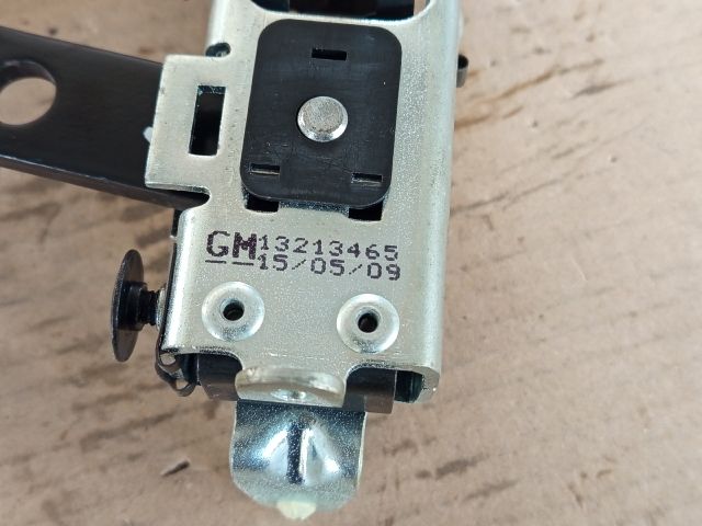 bontott OPEL CORSA D Bal hátsó Ülésállító Kapcsoló