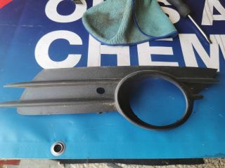 bontott OPEL CORSA D Bal Ködlámpa Rács