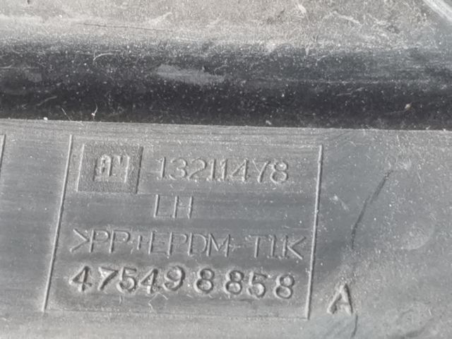 bontott OPEL CORSA D Bal Ködlámpa Rács