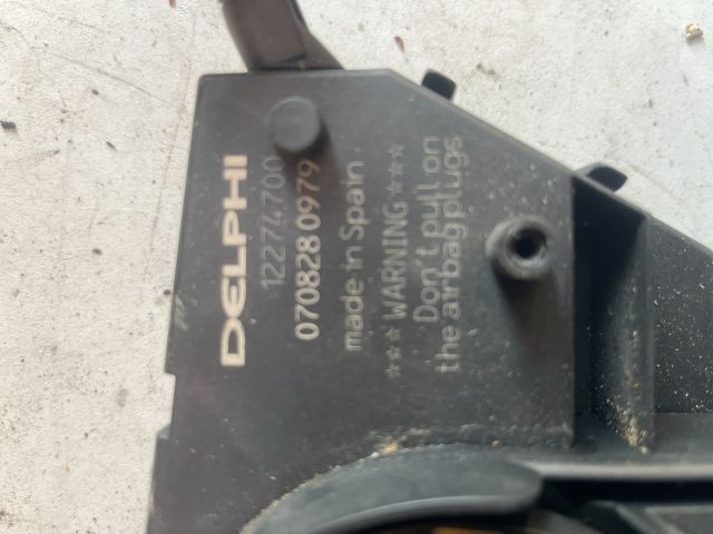 bontott OPEL CORSA D Bal Kormánykapcsoló Irányjelző