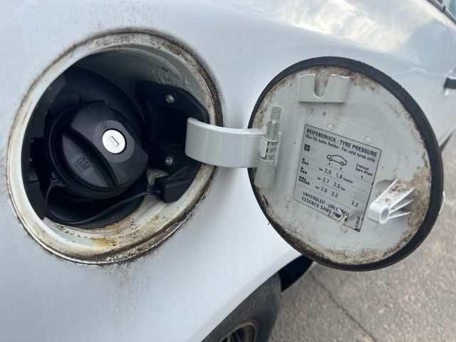 bontott OPEL CORSA D Bal Oldalkárpit (2-3 ajtóshoz hátra)