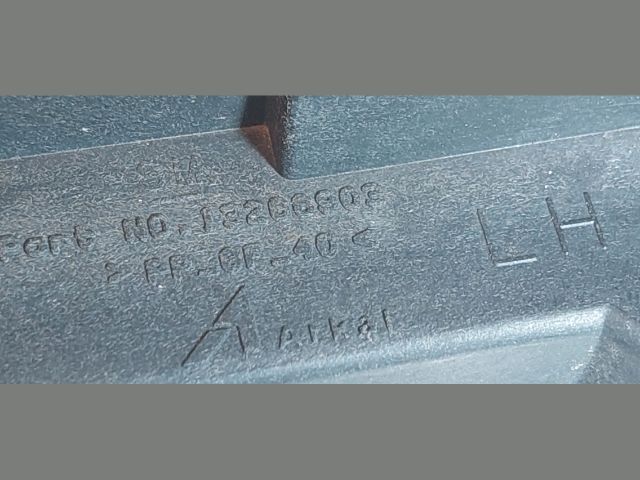 bontott OPEL CORSA D Bal Sárvédő Oldaltartó