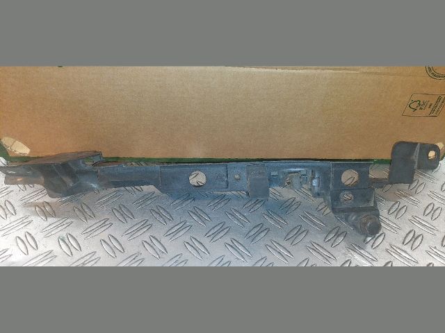 bontott OPEL CORSA D Bal Sárvédő Oldaltartó