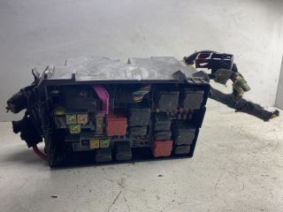 bontott OPEL CORSA D Biztosítéktábla Doboz