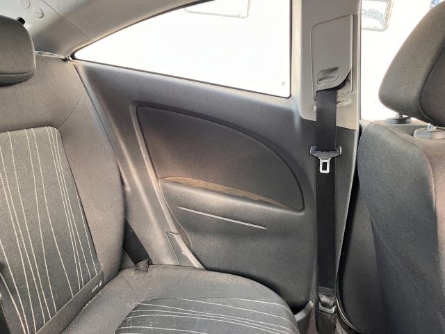 bontott OPEL CORSA D Biztosítéktábla Doboz