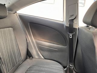 bontott OPEL CORSA D Biztosítéktábla Doboz