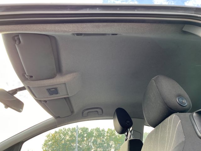 bontott OPEL CORSA D Biztosítéktábla Doboz