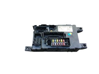 bontott OPEL CORSA D Biztosítéktábla Doboz