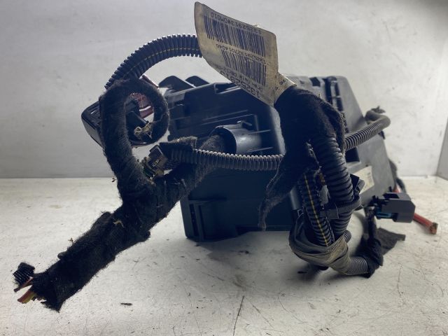 bontott OPEL CORSA D Biztosítéktábla Doboz