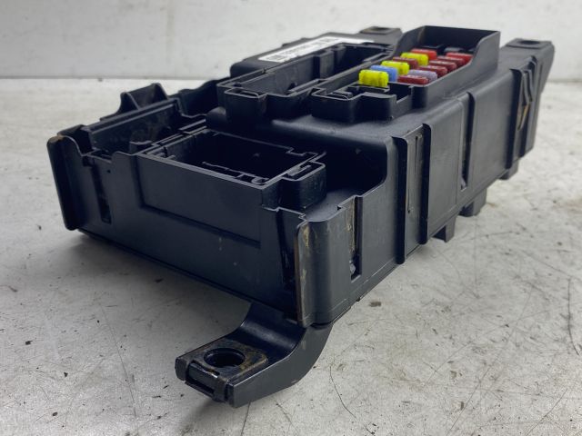 bontott OPEL CORSA D Biztosítéktábla Doboz