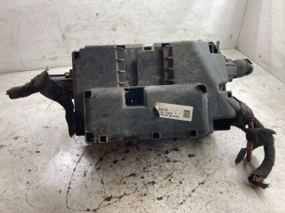 bontott OPEL CORSA D Biztosítéktábla Doboz