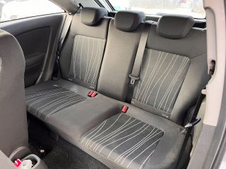 bontott OPEL CORSA D Biztosítéktábla Doboz