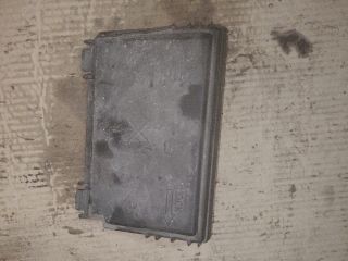 bontott OPEL CORSA D Biztosítéktábla Fedél