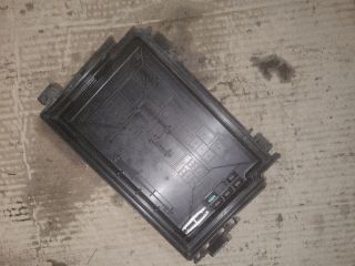 bontott OPEL CORSA D Biztosítéktábla Fedél