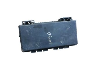 bontott OPEL CORSA D Biztosítéktábla Fedél