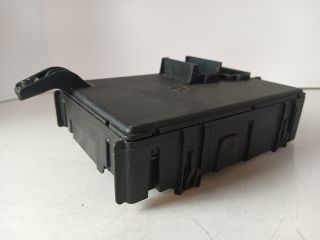 bontott OPEL CORSA D Biztosítéktábla Utastér