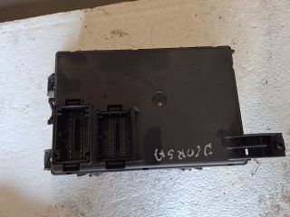 bontott OPEL CORSA D Biztosítéktábla Utastér