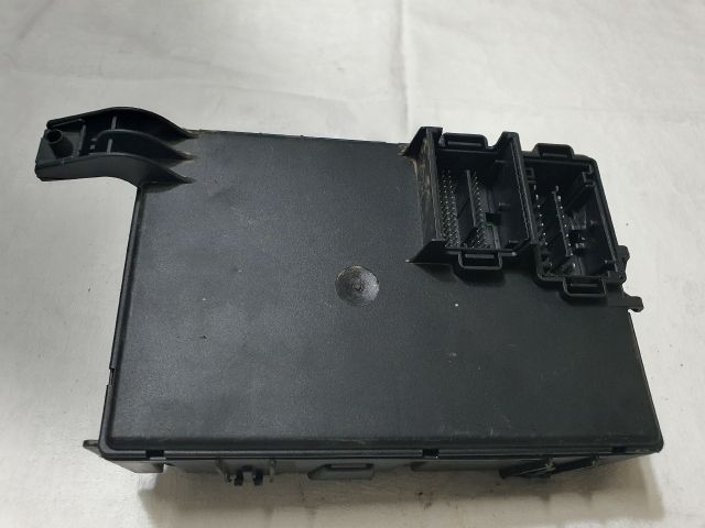 bontott OPEL CORSA D Biztosítéktábla Utastér