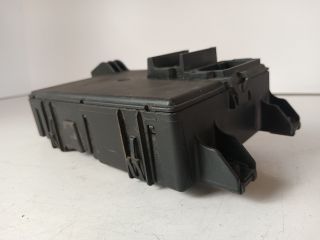 bontott OPEL CORSA D Biztosítéktábla Utastér