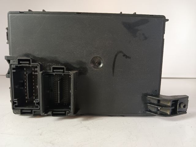 bontott OPEL CORSA D Biztosítéktábla Utastér