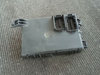 bontott OPEL CORSA D Biztosítéktábla Utastér