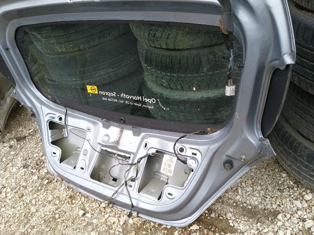 bontott OPEL CORSA D Csomagtérajtó (Részeivel)