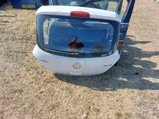 bontott OPEL CORSA D Csomagtérajtó (Részeivel)