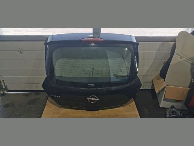 bontott OPEL CORSA D Csomagtérajtó (Részeivel)