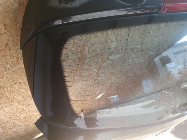 bontott OPEL CORSA D Csomagtérajtó (Részeivel)