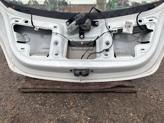 bontott OPEL CORSA D Csomagtérajtó (Üres lemez)