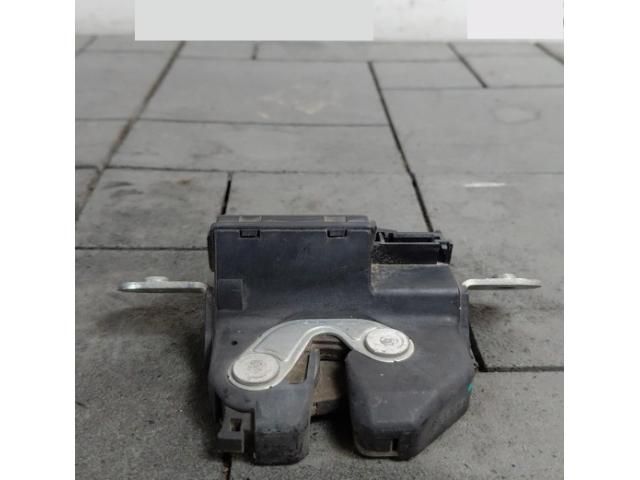 bontott OPEL CORSA D Csomagtérajtó Zárszerkezet