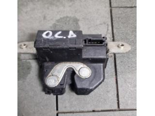 bontott OPEL CORSA D Csomagtérajtó Zárszerkezet