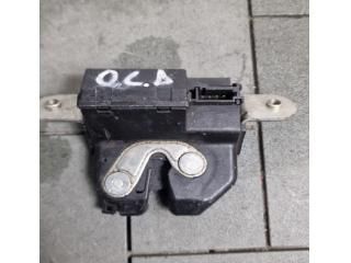 bontott OPEL CORSA D Csomagtérajtó Zárszerkezet