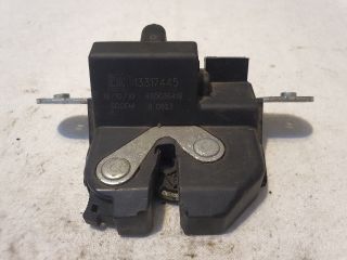 bontott OPEL CORSA D Csomagtérajtó Zárszerkezet