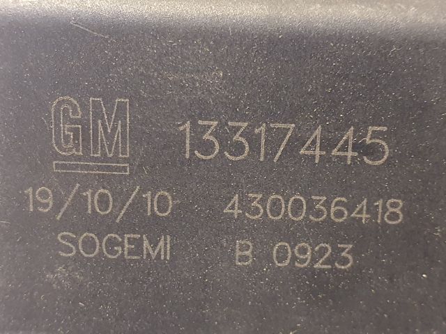 bontott OPEL CORSA D Csomagtérajtó Zárszerkezet