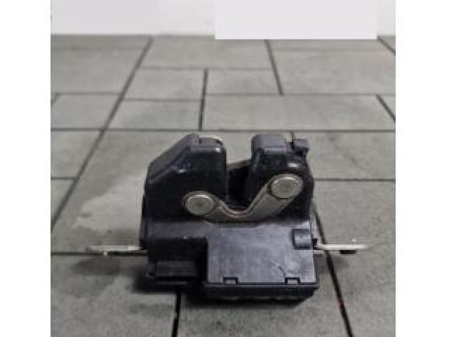 bontott OPEL CORSA D Csomagtérajtó Zárszerkezet