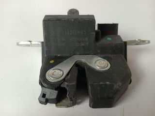 bontott OPEL CORSA D Csomagtérajtó Zárszerkezet