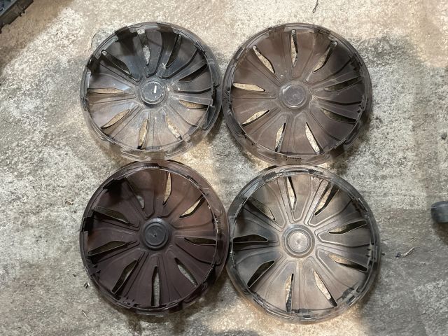 bontott OPEL CORSA D Dísztárcsa Szett