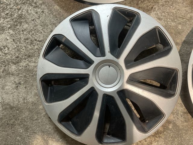 bontott OPEL CORSA D Dísztárcsa Szett