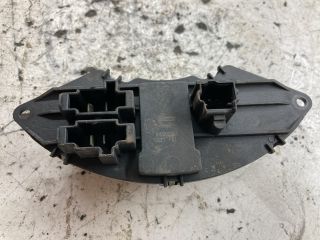 bontott OPEL CORSA D Előtét Ellenállás Fűtőmotor