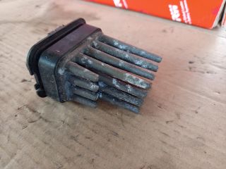 bontott OPEL CORSA D Előtét Ellenállás Fűtőmotor