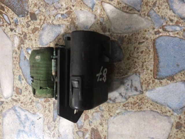 bontott OPEL CORSA D Előtét Ellenállás Hűtőventilátor