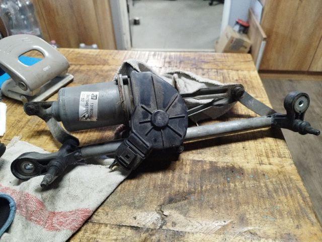 bontott OPEL CORSA D Első Ablaktörlő Szerkezet Motorral