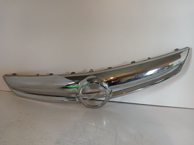 bontott OPEL CORSA D Első Embléma