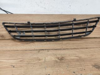 bontott OPEL CORSA D Első Lökhárító Alsó Középső Díszrács